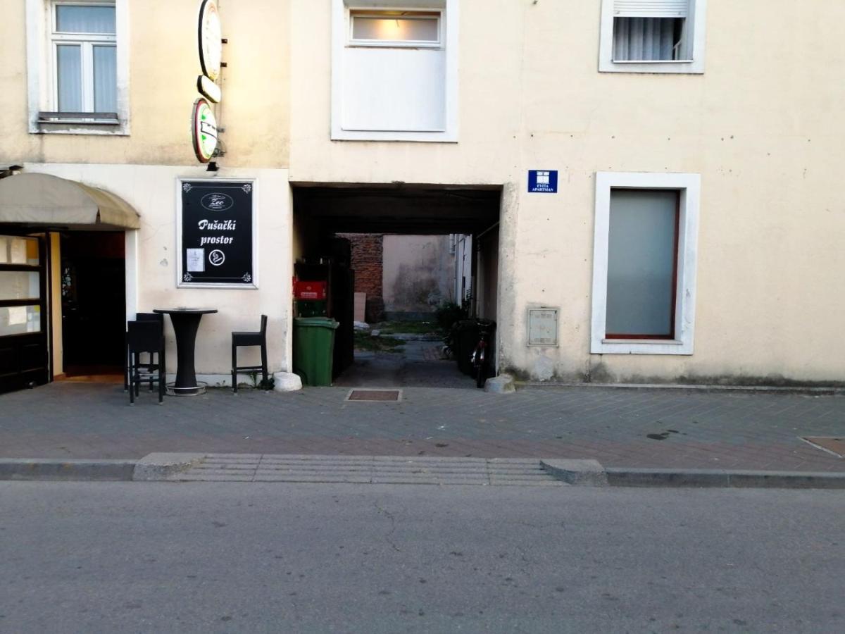Evita Studio Apartment Karlovac Exterior photo